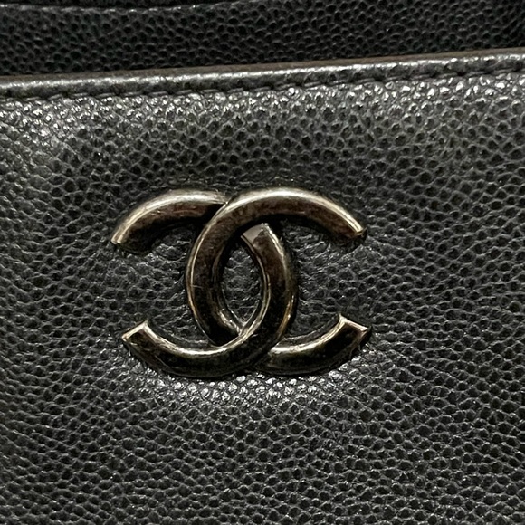 Chanel Caviar Leather Shopping Tote in Black, style 94305 - Picture 14 of 16